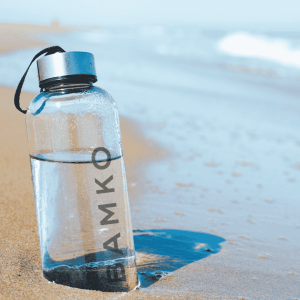Drinkware trends - glass bottles