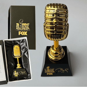 the FOX Sports influencer kit - microphone with sound chip and custom packaging